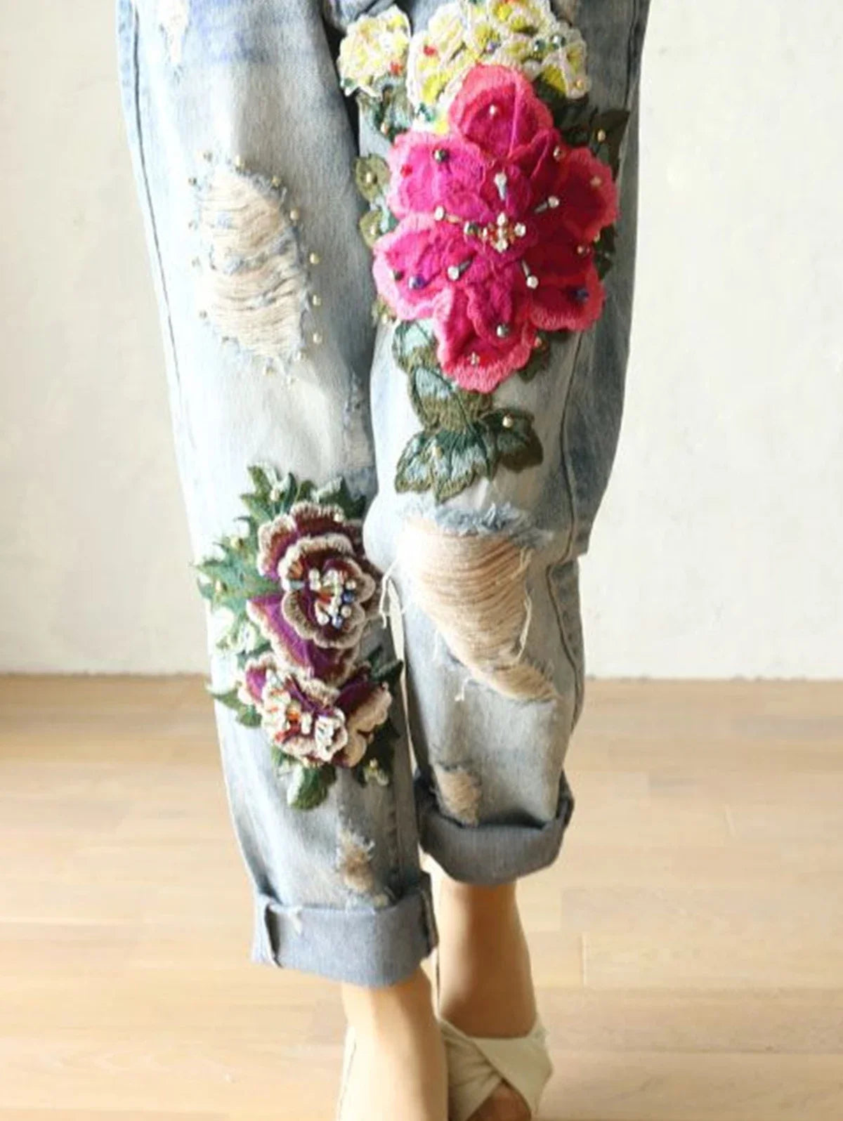 Daily Flower Embroidery Ripped Pearl Decor Denim Jeans for Women Fashion Harajuku Trend Casual Street Straight Denim Trousers